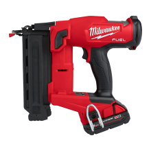 CLOUEUR DE FINITION MILWAUKEE M18 FN18GS-202X 18V/2A