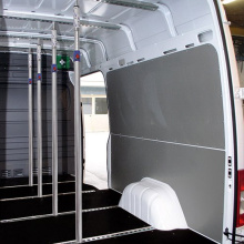 BARRE ALUMINIUM VERTICALE AVEC PROTECTION CAOUTCHOUC